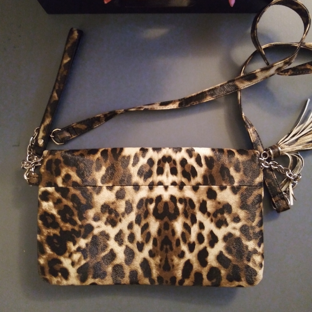 Leopard Clutch Bag - Picture 4 of 8